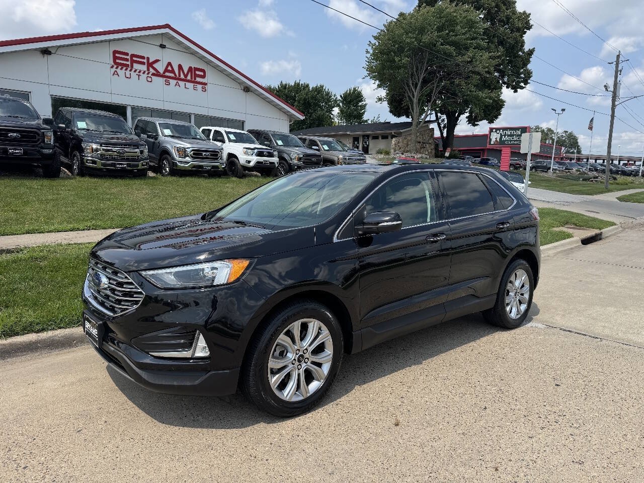 Used 2023 Ford Edge Titanium AWD/4WD image 1