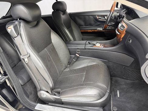 Used 2013 Mercedes-Benz CL 550 4MATIC w/ Sport Pkg image 20