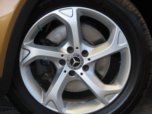 Used 2018 Mercedes-Benz GLA 250 4MATIC image 6