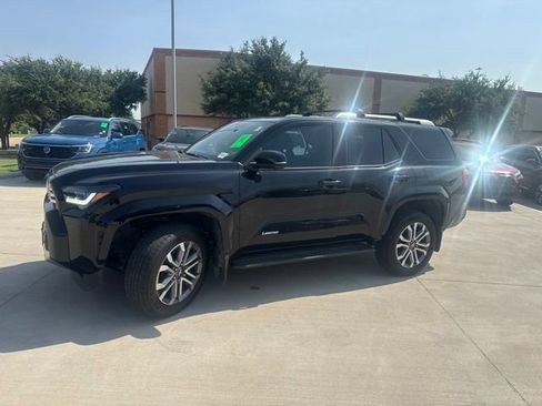 Used 2025 Toyota 4Runner Limited RWD image 6