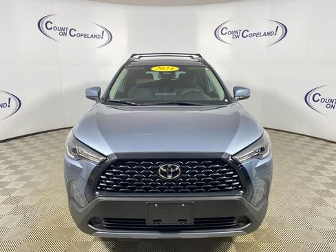 Certified 2024 Toyota Corolla Cross LE image 2