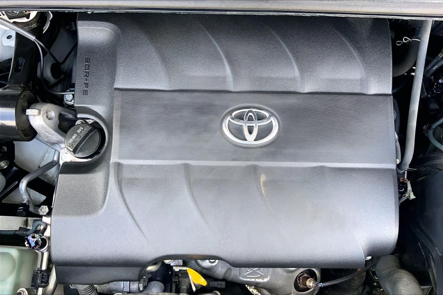 Used 2011 Toyota Sienna XLE w/ XLE Navigation Pkg FWD image 30