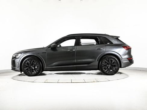 Certified 2024 Audi Q8 e-tron Prestige w/ Prestige Package image 9