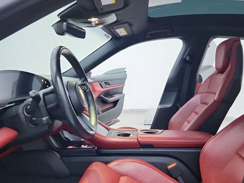 Used 2020 Porsche Taycan 4S w/ Premium Package image 14