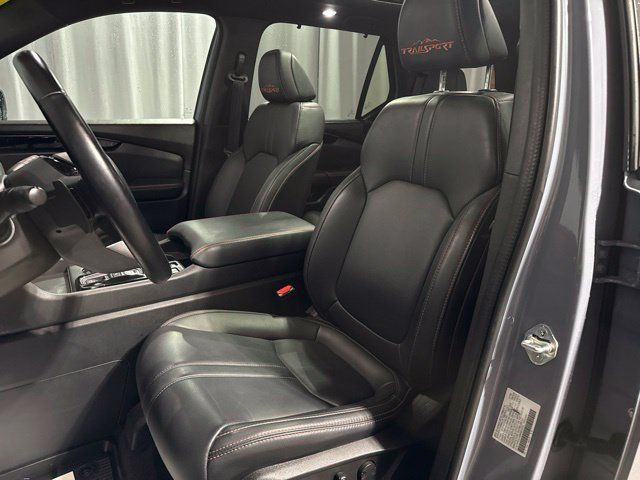 Used 2024 Honda Pilot TrailSport image 7