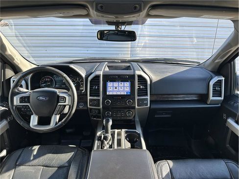 Used 2019 Ford F150 Lariat image 18