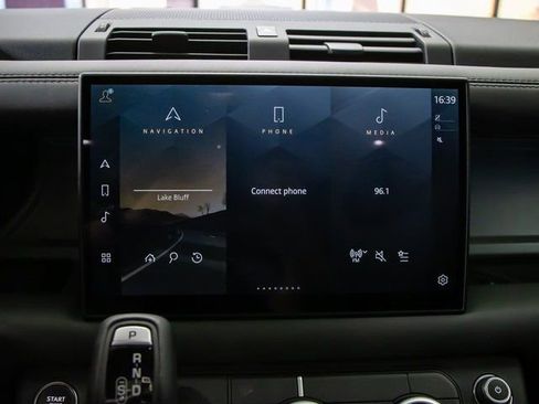 Used 2025 Land Rover Defender 110 Sedona Red Edition image 18