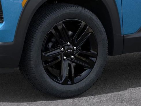 New 2026 Chevrolet TrailBlazer LT w/ Convenience Package FWD image 9