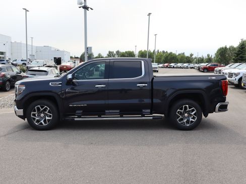 Certified 2024 GMC Sierra 1500 SLT w/ SLT Premium Plus Package AWD/4WD image 4