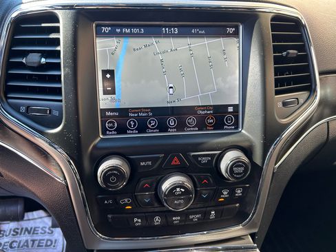 Used 2018 Jeep Grand Cherokee Limited image 14