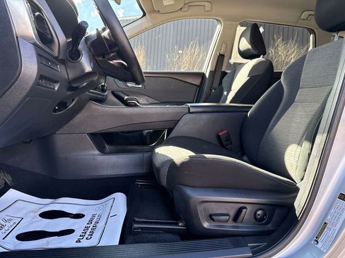 Used 2022 Nissan Rogue SV image 12