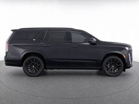 Used 2022 Cadillac Escalade Sport Platinum w/ Heavy-Duty Trailer Package AWD/4WD image 8