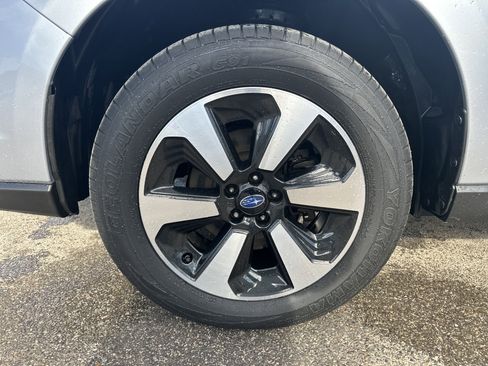 Used 2017 Subaru Forester 2.5i Premium w/ Popular Package #2A image 7