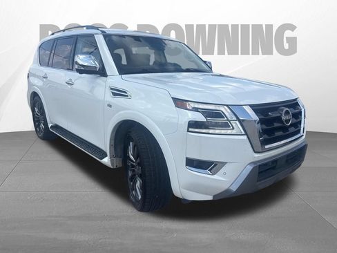 Used 2021 Nissan Armada Platinum w/ Captain's Chairs Package RWD image 3