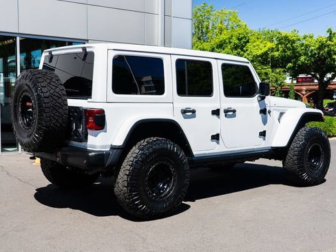 Used 2023 Jeep Wrangler Unlimited Rubicon 4xe w/ Steel Bumper Group AWD/4WD image 6