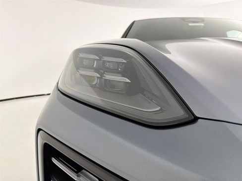 New 2026 Porsche Cayenne S image 29
