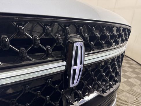 New 2025 Lincoln Navigator L Reserve w/ Jet Appearance Package AWD/4WD image 9