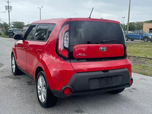 Used 2014 Kia Soul + FWD image 7