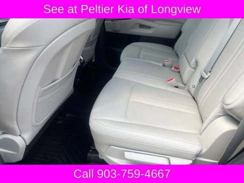 Used 2025 Kia Sorento S FWD image 13