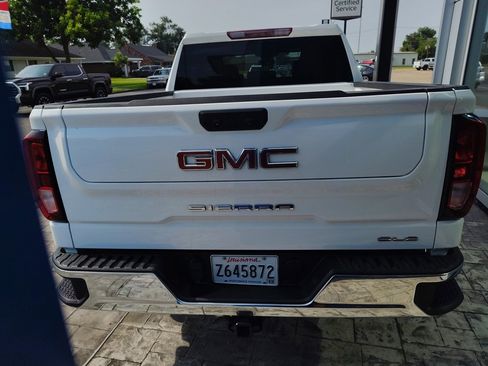 Certified 2024 GMC Sierra 1500 SLE image 6