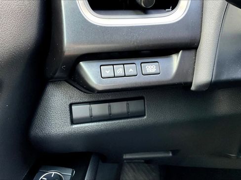 Used 2020 Lexus UX 200 w/ Premium Package FWD image 34