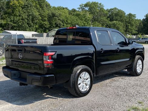 Used 2022 Nissan Frontier SV RWD image 5