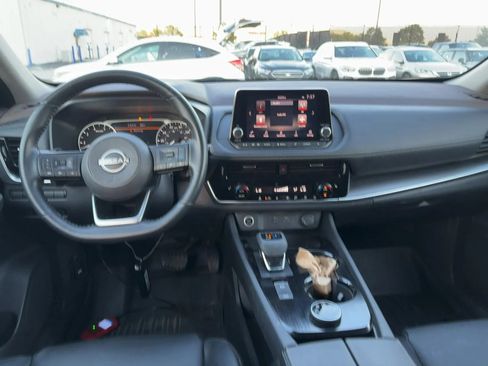 Used 2022 Nissan Rogue SV w/ SV Premium Package AWD/4WD image 6
