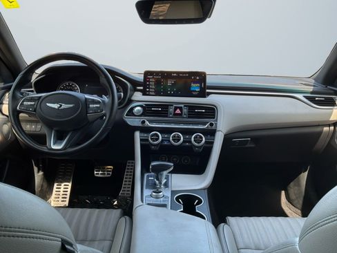 Used 2023 Genesis G70 2.0T w/ Sport Prestige Package RWD image 10
