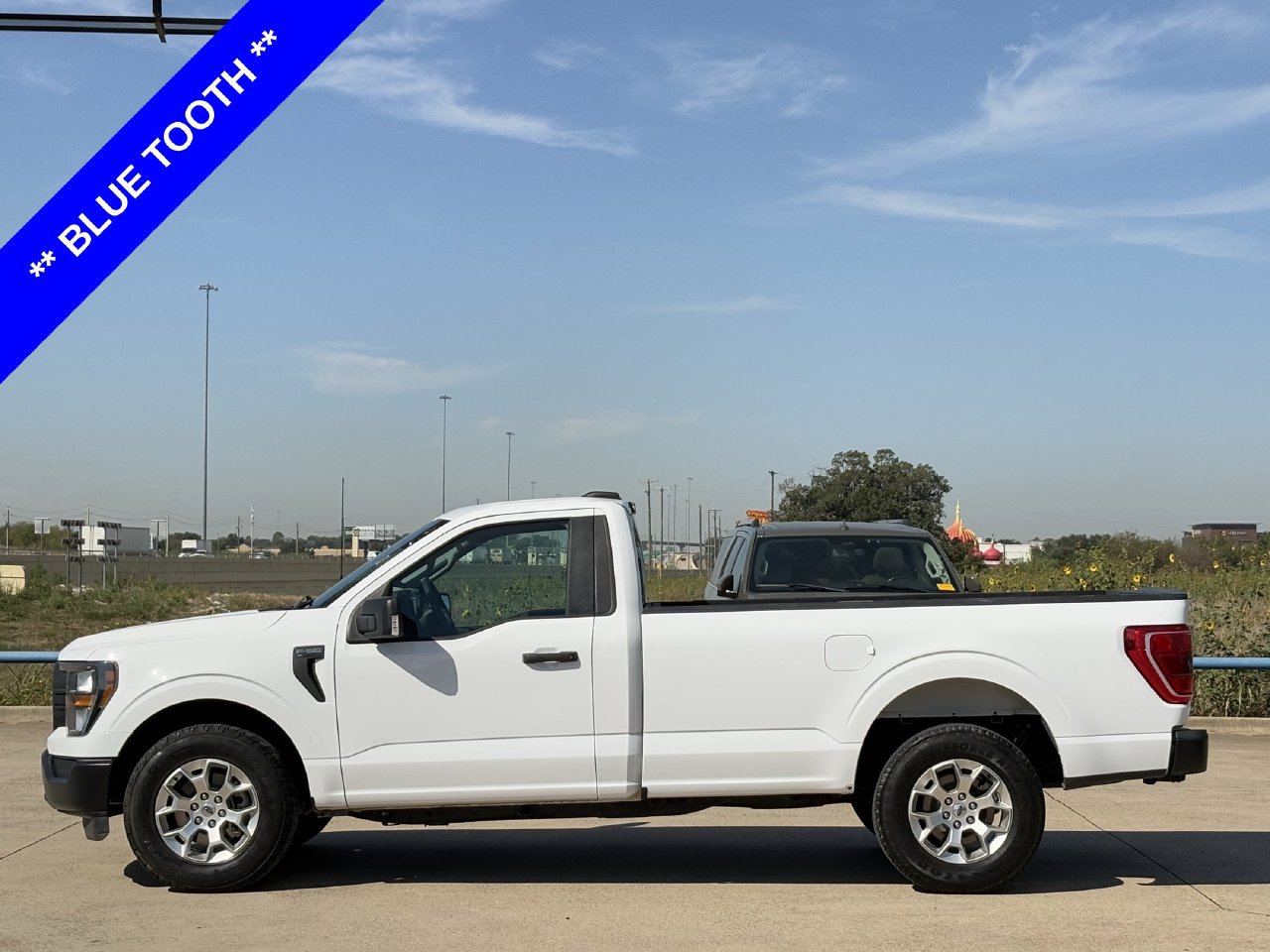 Used 2023 Ford F150 XL w/ Max Trailer Tow Package RWD image 3