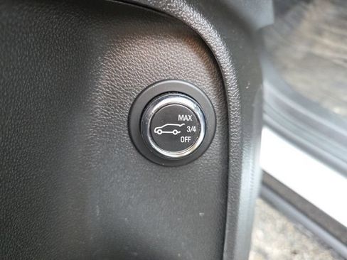 Used 2024 Buick Envista Sport Touring w/ Convenience I Package FWD image 12