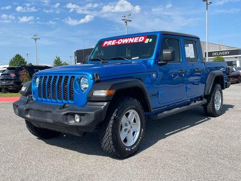 Used 2020 Jeep Gladiator Sport w/ Quick Order Package 24S AWD/4WD image 3