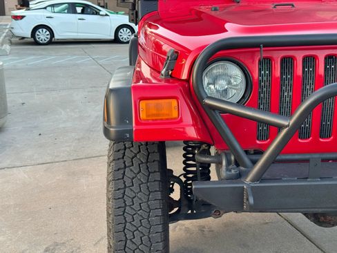 Used 2005 Jeep Wrangler Rubicon AWD/4WD image 34