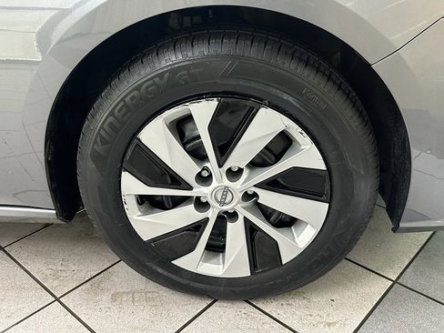 Used 2024 Nissan Altima 2.5 S image 15