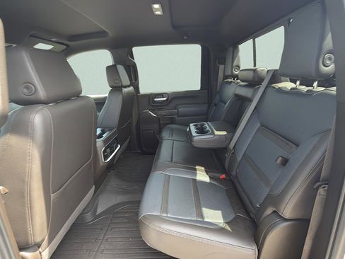 Used 2022 GMC Sierra 2500 Denali AWD/4WD image 16