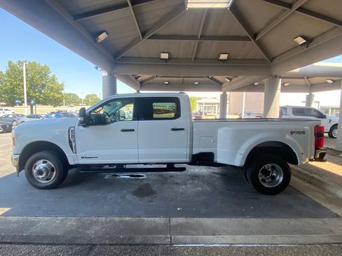 Used 2025 Ford F350 4x4 Crew Cab DRW Super Duty image 4
