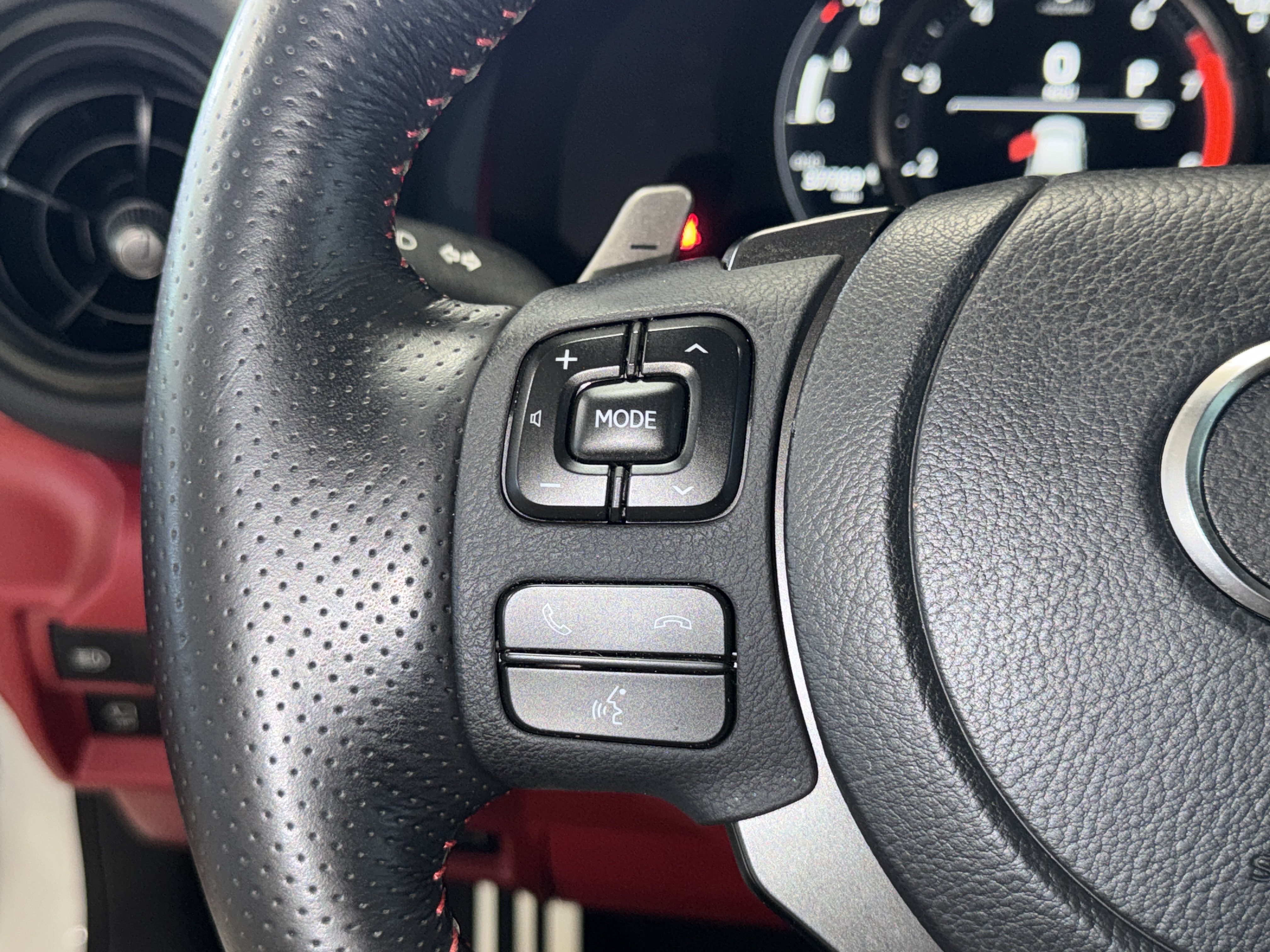 Used 2024 Lexus IS 350 F Sport RWD image 21