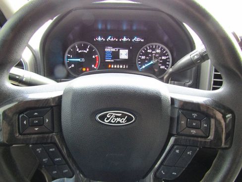 Used 2019 Ford F250 XLT w/ XLT Value Package image 11