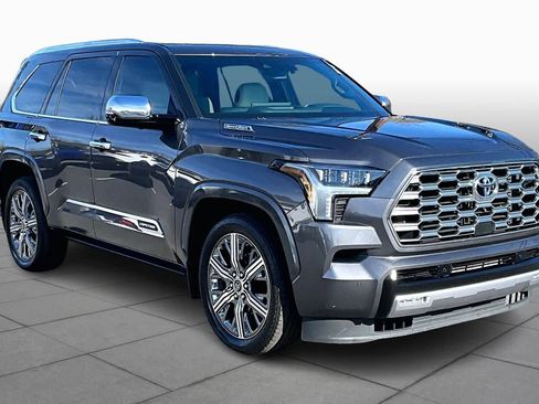 Used 2023 Toyota Sequoia Capstone image 2