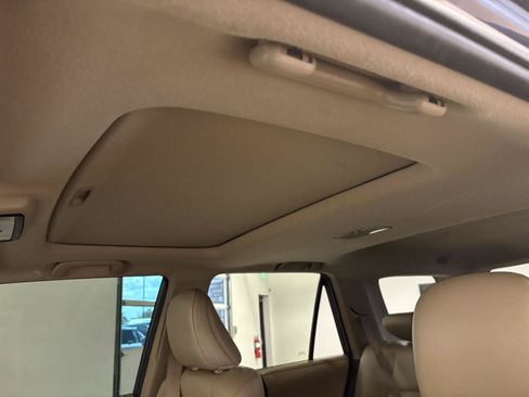 Used 2013 Toyota 4Runner Limited AWD/4WD image 28
