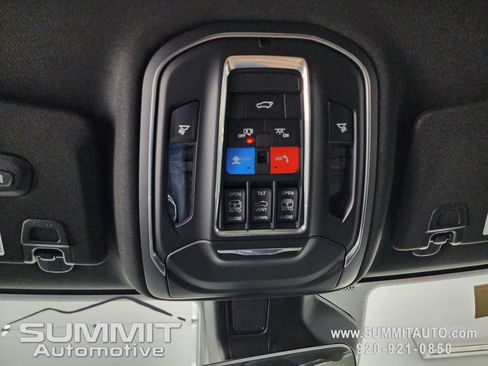 New 2025 Jeep Grand Cherokee Limited w/ Black Appearance Package image 61