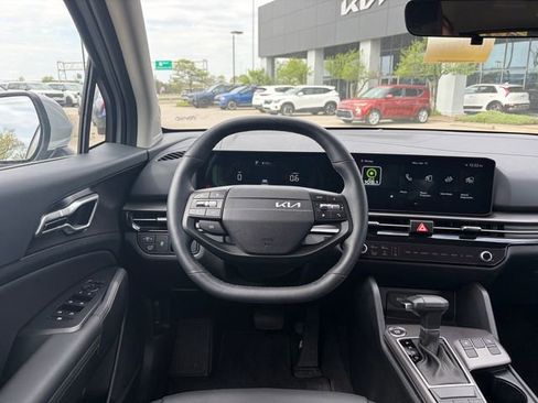 Certified 2026 Kia Sportage EX image 8