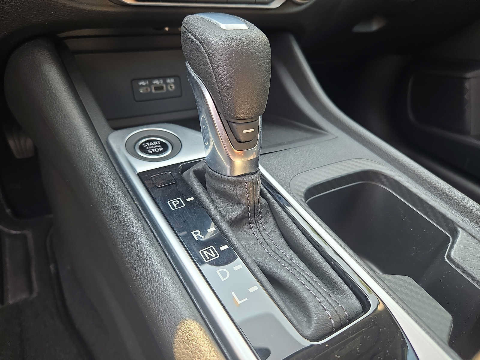 Used 2023 Nissan Sentra SV FWD image 14