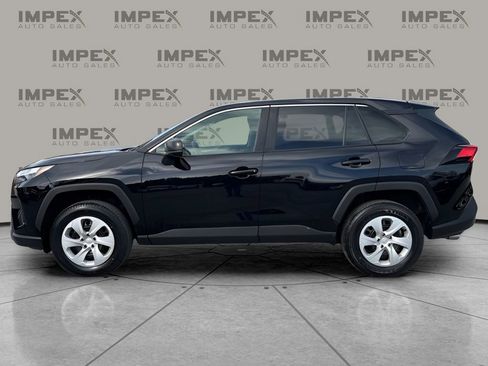 Used 2024 Toyota RAV4 LE image 2