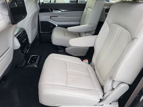 Used 2023 Jeep Wagoneer Series III w/ Rear Seat Video Group 1 image 14