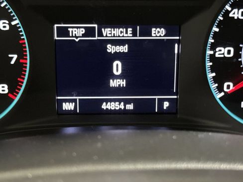 Used 2025 Chevrolet Malibu LT FWD image 13