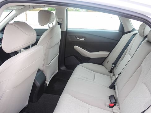 Certified 2023 Honda Accord LX image 19