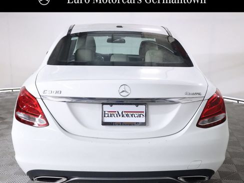 Used 2018 Mercedes-Benz C 300 4MATIC Sedan image 5