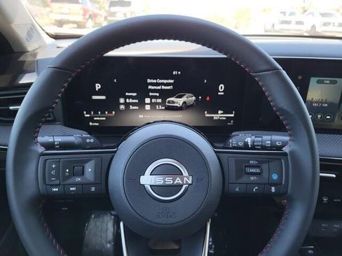 New 2025 Nissan Kicks SR w/ Illumination Package image 8