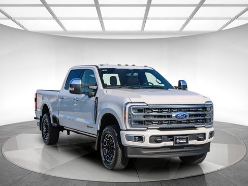 Used 2024 Ford F350 Platinum image 5