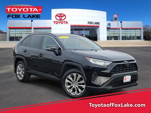 Used 2020 Toyota RAV4 XLE Premium image 1